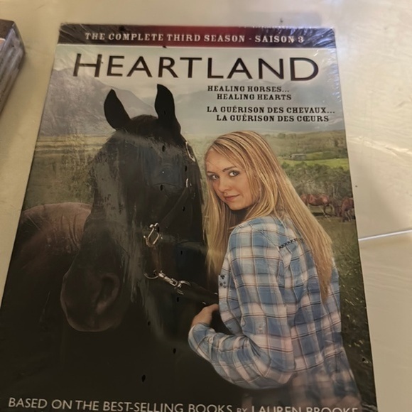 COPY - Heartland season 3 unopened - Picture 1 of 1